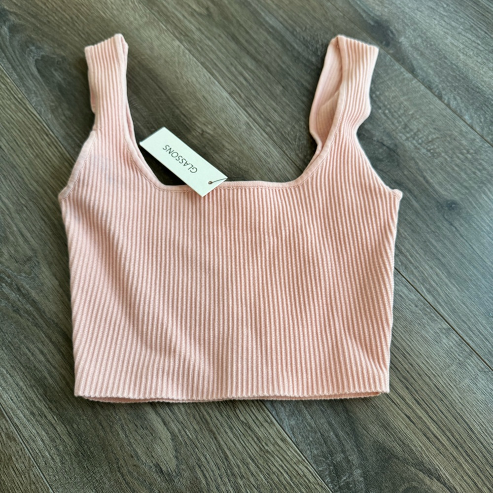NWT Glassons Ribbed top